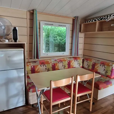 Mobil-home Avec Grande Terrasse * Ivry-la-Bataille
